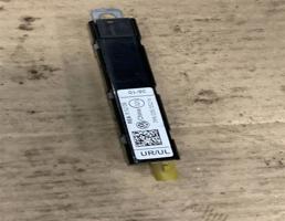 Усилитель антенны для Volkswagen Touareg NF 2010 -2014  запчасти бу