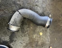 патрубок впускного тракта для Skoda Superb 2008-2015  запчасти бу