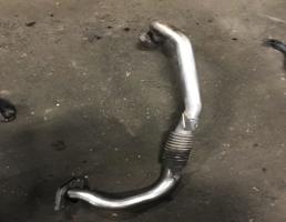 Трубка соеденительная для Volkswagen Passat CC 2008-2012  запчасти бу