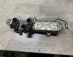 Клапан рециркуляции выхлопных газов для Volkswagen Passat CC 2012-2017 рестайлинг  запчасти бу