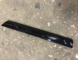 Декоративная накладка обшивки двери для Volkswagen Touareg NF 2010 -2014  запчасти бу