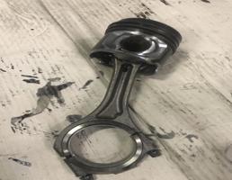Поршень с шатуном для Audi A6 (C6 4F) Allroad quattro 2005-2012  запчасти бу