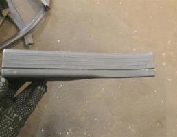 Накладка порога для Mercedes-Benz W204 C-classe 2011-2015 рестайлинг  запчасти бу