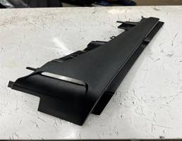 Накладка шторки багажника для Skoda Octavia (A5 1Z-) 2008-2013 рестайлинг  запчасти бу