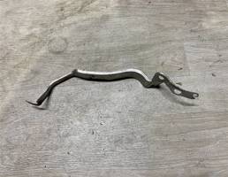 Кронштейн крепления крыла для Audi A6 (C7 4G)2011-2014  запчасти бу