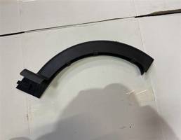 накладка петли крышки багажника для Audi A6 (C7 4G)2011-2014  запчасти бу