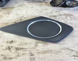 Сетка для Audi A4 (B8) 2007-2012  запчасти бу