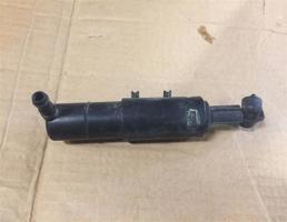 Форсунка омывателя фары для Mercedes-Benz W204 C-classe 2011-2015 рестайлинг  запчасти бу