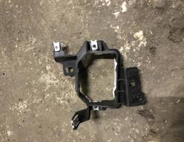 Кронштейн для Audi Q7 (4L)  2005 - 2009  запчасти бу