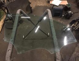 Стекло двери передней правой для Mercedes-Benz W253 X253 GLC 2015-2019  запчасти бу