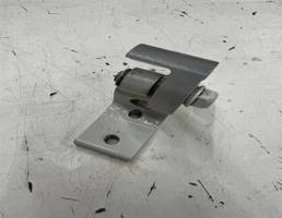 Петля двери задней правой нижняя для Skoda Octavia (A5 1Z-) 2008-2013 рестайлинг  запчасти бу