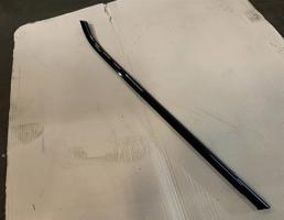 Молдинг стекла двери передней левой для BMW X4 F26 2014-2018  запчасти бу