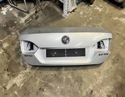 Крышка багажника для Volkswagen Jetta 2011-2015  запчасти бу