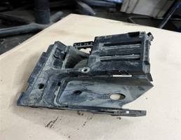 Кронштейн блока предохранителей для Skoda Octavia (A5 1Z-) 2008-2013 рестайлинг  запчасти бу