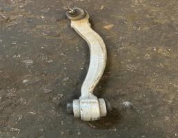 Рычаг передний левый для Mercedes-Benz W204 C-classe 2011-2015 рестайлинг  запчасти бу