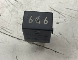 Реле 646 для Audi A6 (C7 4G)2011-2014  запчасти бу