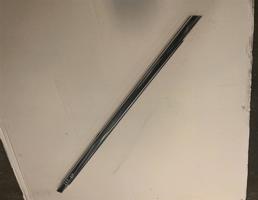 Молдинг стекла двери задней правой для Mercedes-Benz W205 C-classe 2014-2018  запчасти бу