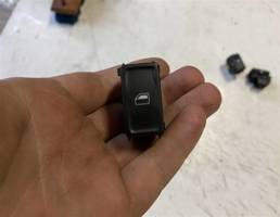 Кнопка стеклоподъемника для Skoda Octavia (A7) 2013-2017  запчасти бу