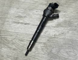 Форсунка дизельная для Skoda Octavia (A7) 2013-2017  запчасти бу