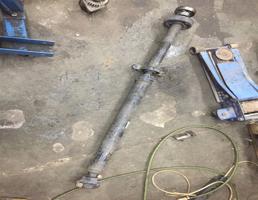 Вал карданный для Audi Q7 (4L)  2005 - 2009  запчасти бу