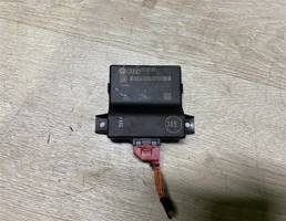 диагностический интерфейс шин данных (Gateway) для Audi A4 (B8) 2007-2012  запчасти бу