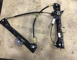 Стеклоподъемник передний левый для Mercedes-Benz W205 C205 Coupe  запчасти бу