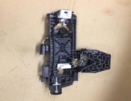 Кронштейн ручки для Mercedes-Benz W166 GLE 2015-2018  запчасти бу