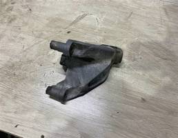 Опора двигателя левая для Audi A4 (B8) 2007-2012  запчасти бу