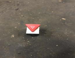 Кнопка аварийной сигнализации для Volkswagen Passat (B6) 2005-2010  запчасти бу