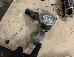 клапан двигателя для Audi Q7 (4L)  2005 - 2009  запчасти бу