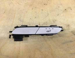 Кнопка обогрева сидений для Mercedes-Benz W205 C-classe 2014-2018  запчасти бу