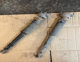 Амортизаторы задние к-т для Mercedes-Benz W204 C-classe 2011-2015 рестайлинг  запчасти бу