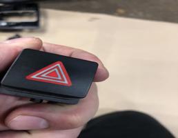 Кнопка аварийной сигнализации для Audi A6 (C7 4G)2011-2014  запчасти бу