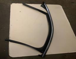 уплотнитель стекла двери передний левый для Mercedes-Benz W205 C-classe 2014-2018  запчасти бу