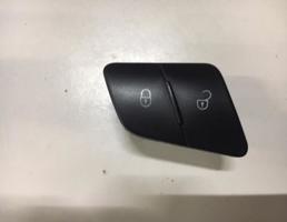 Кнопка центрального замка для Volkswagen Passat (B6) 2005-2010  запчасти бу