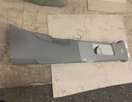 Обшивка стойки для Audi Q7 (4L)  2005 - 2009  запчасти бу