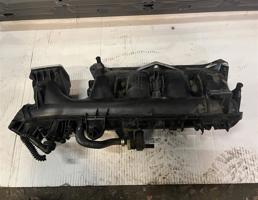 Коллектор впускной для Mercedes-Benz W204 C-classe 2011-2015 рестайлинг  запчасти бу