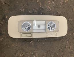 Плафон салонный для Volkswagen Passat (B6) 2005-2010  запчасти бу