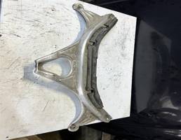 Распорка для Audi A6 (C7 4G)2011-2014  запчасти бу