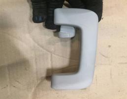 Ручка потолочная для Audi A6 (C6 4F) Allroad quattro 2005-2012  запчасти бу