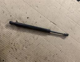 Амортизатор крышки багажника для Porsche Cayenne 955 2002-2007  запчасти бу