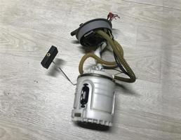 Топливный насос для Volkswagen Golf IV/Bora 1997-2005  запчасти бу