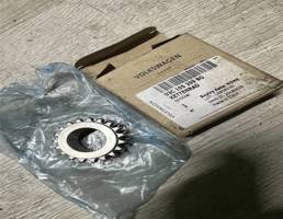 Звездочка цепи для Skoda Octavia (A5 1Z-) 2008-2013 рестайлинг  запчасти бу