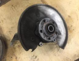 Кулак поворотный задний правый для Audi A7 (4G) 2010-2014  запчасти бу