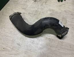 Патрубок интеркулера для Audi A5/S5 Coupe (8T) 2007-2011  запчасти бу