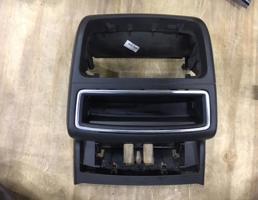 Накладка для Audi A6 (C7 4G)2011-2014  запчасти бу