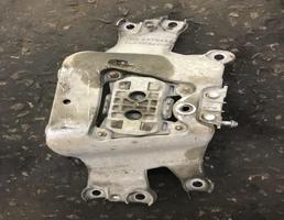 Опора КПП для Audi A6 (C6 4F) 2005-2008  запчасти бу