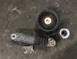 Ролик руч.ремня с кронштейном для Porsche Cayenne 955 2002-2007  запчасти бу