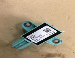 Датчик удара (Airbag) для Audi A4 (B8) 2007-2012  запчасти бу