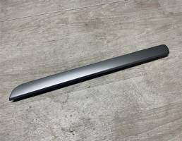 Накладка для Volkswagen Golf VI 2009-2012  запчасти бу